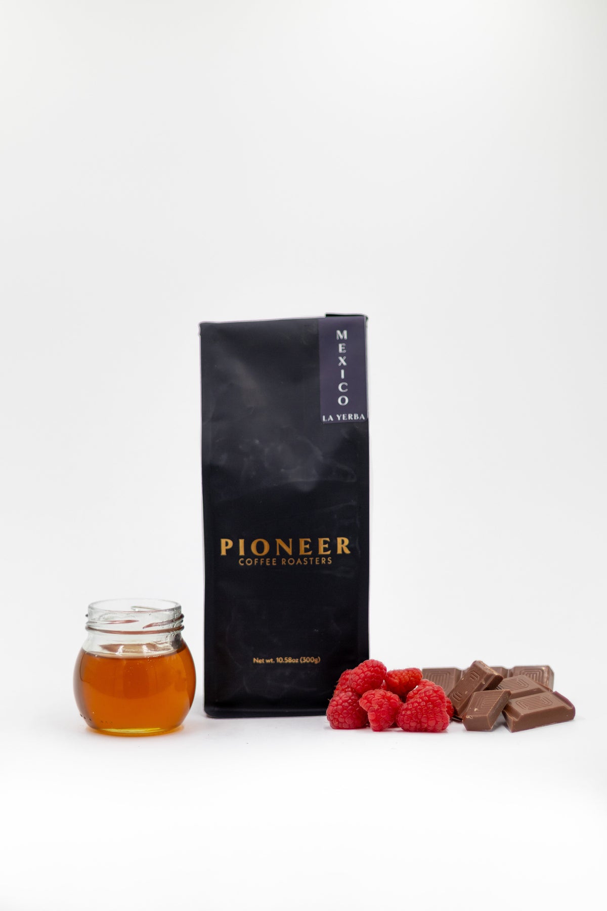 Pioneer Coffee Roasters Mexico La Yerba Natural peaberry coffee bag, front label